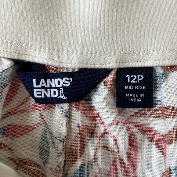 Land’s End Linen Leaf Print Mid Rise Elastic Waist PullOn Wide Leg Pants - Picture 5 of 10